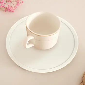 2Pcs 10CM силиконова подложка топлоустойчива нехлъзгаща се повдигната ръб разливаща се плот кръгла чаша за чай Кухненски консумативи